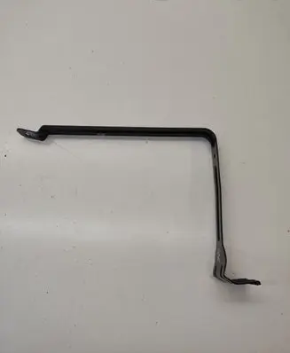 Battery bracket