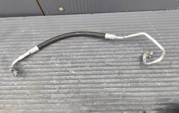 KIA Sportage Air conditioning (A/C) pipe/hose 97762CZ000