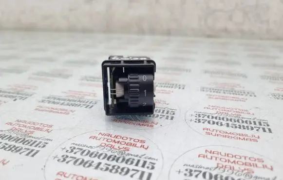 Volkswagen PASSAT B6 Seat heating switch 3C0963563A