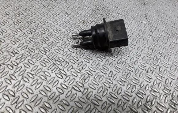 Audi A4 S4 B7 8E 8H Windshield washer fluid level sensor 7M0919376