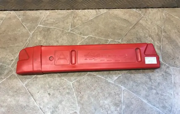 Mercedes-Benz E W212 Tool box 27R030512