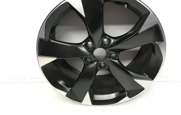 Seat Leon IV R18 alloy rim 5FA601025H