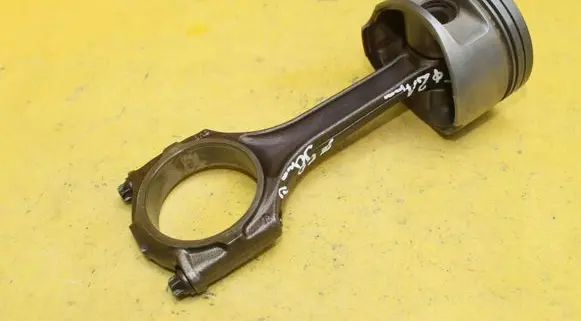 Audi A8 S8 D3 4E Piston with connecting rod