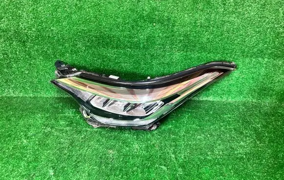 Toyota C-HR I Headlight/headlamp