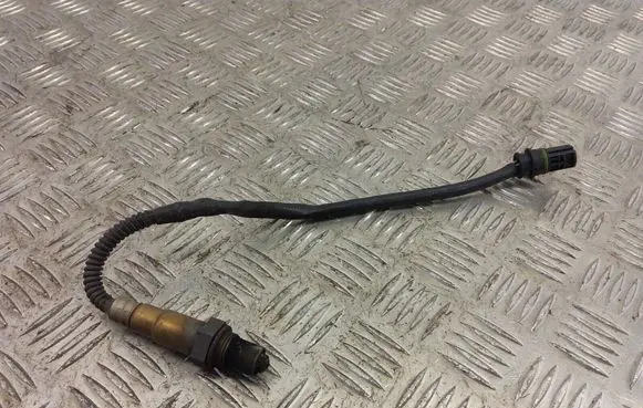 BMW 5 E60 E61 Lambda probe sensor 7544654