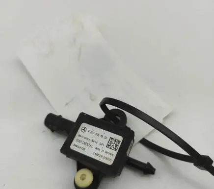Mercedes-Benz E C207 W207 Airbag deployment crash/impact sensor A2079056902 5WK44726