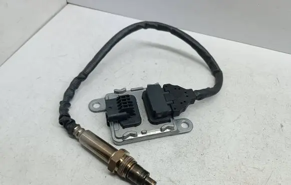 Mercedes-Benz GLC X253 C253 Lambda probe sensor A0009050914 AAA2082120000 0009050914