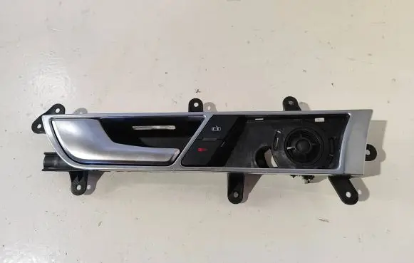 Audi A6 S6 C6 4F Front door interior handle 4F0837019C