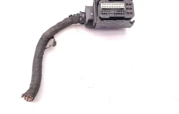 Mercedes-Benz Sprinter W906 ABS module connector plug 0015450930