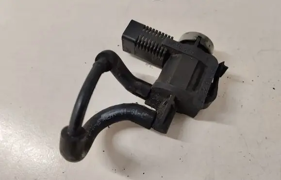 Audi A6 S6 C6 4F Vacuum valve 1J0906283C