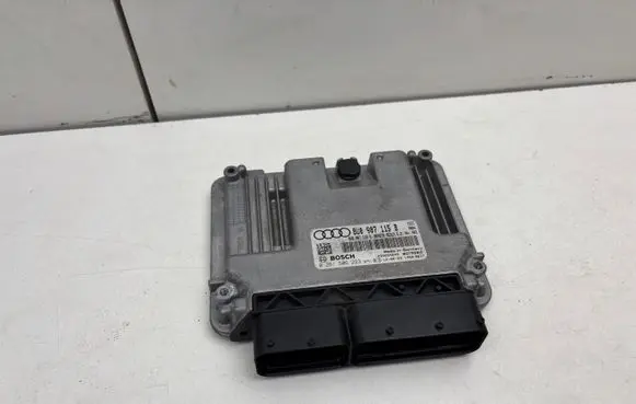 Audi Q3 8U Engine control unit/module 8U0907115B 0261S06223