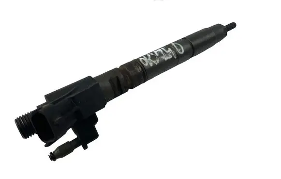 Volvo XC70 Fuel injector 31272690