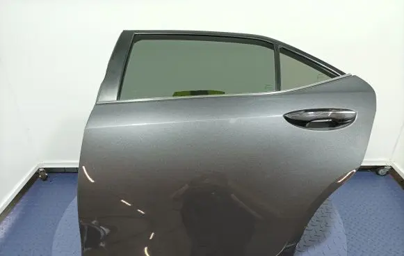 Toyota Corolla E160 E170 Rear door