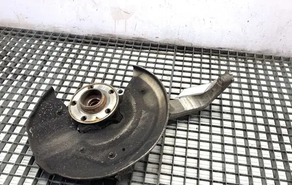 Volvo S90, V90 Front wheel hub spindle knuckle 31682225