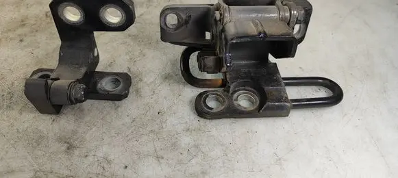 Front door hinge set