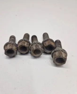 BMW 5 E60 E61 Nuts/bolts 