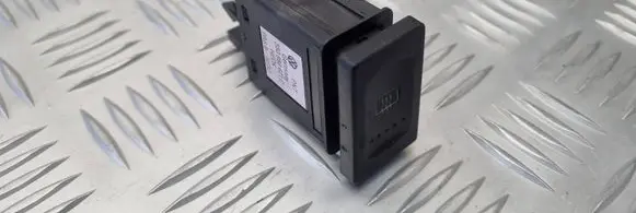 Volkswagen PASSAT B5.5 Windscreen/window heater switch 3B0959621C