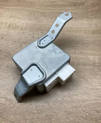 Toyota Yaris Power steering control unit/module 896500D030 99120401