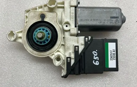 Volkswagen Touran I Rear door window regulator motor 5K0959703AVW1