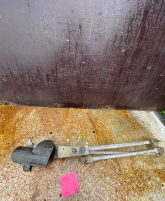 Ford Focus Front wiper linkage and motor 