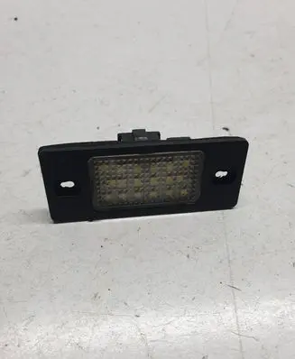 Volkswagen Touareg I Number plate light