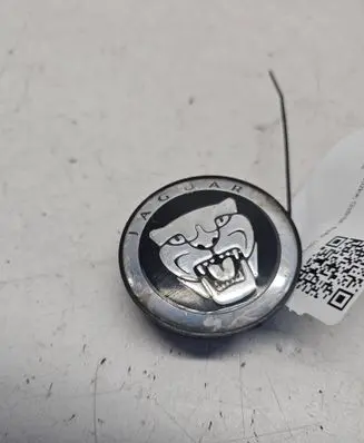Jaguar XF X250 Original wheel cap 8W931A096AB
