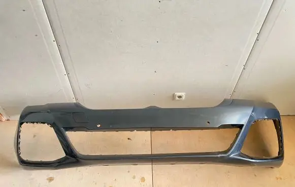 BMW 5 G30 G31 Front bumper 8098644 5111