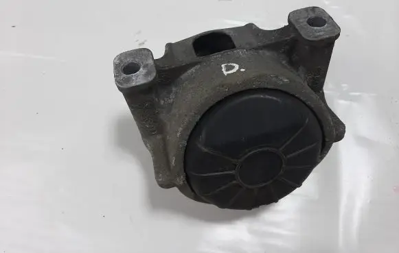 Audi A5 Sportback 8TA Engine mount bracket 8R0199381