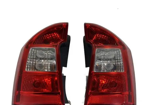 KIA Carens II Rear/tail lights