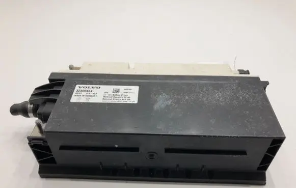 Volvo XC60 Hybrid / electric car battery 32300454