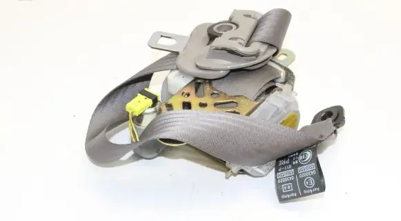 Lexus LS 430 Front seatbelt 7K4310P