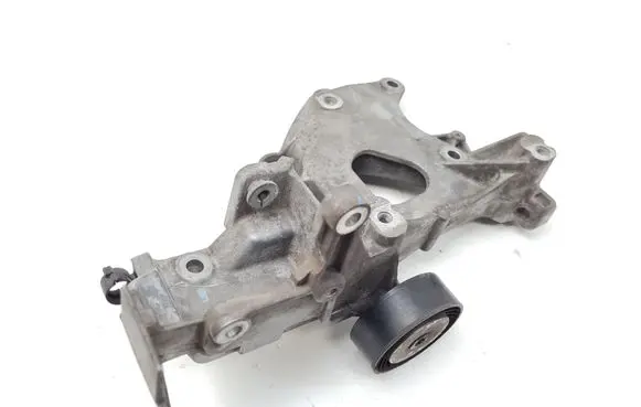 Fiat Freemont Generator/alternator bracket 04627138AA