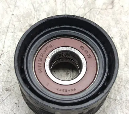 Mercedes-Benz E W212 Belt tensioner pulley A6512000270 005109523 062277