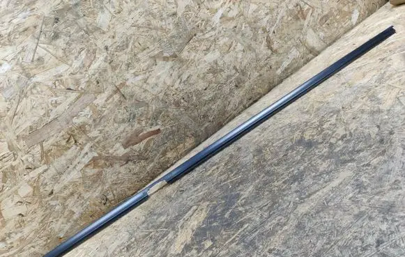 Roof trim bar molding cover