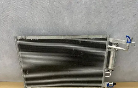 Ford B-MAX A/C cooling radiator (condenser) 70815902