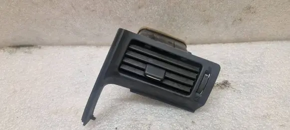 Toyota Verso Dash center air vent grill 556800F030 20059