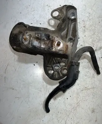 Audi A4 S4 B6 8E 8H Engine mount bracket