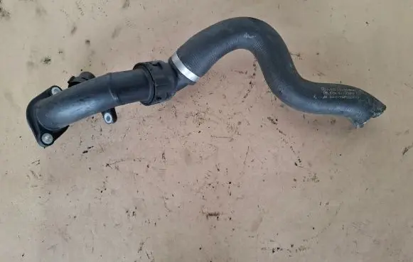 Mercedes-Benz C W205 Engine coolant pipe/hose A2055017484