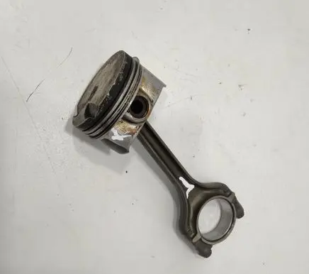 Volkswagen Golf VII Piston 604EBC