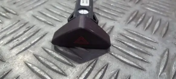 Volvo V70 Hazard light switch 9441045 04w254