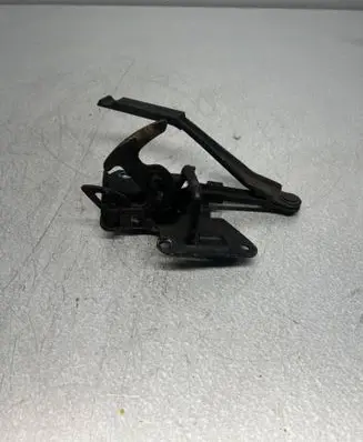 Audi A6 S6 C5 4B Engine bonnet/hood lock/latch loop/hook 4Z7823480