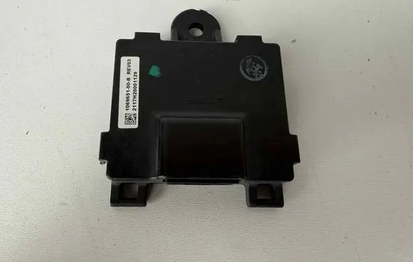 Tesla Model S Sensor 106965100B