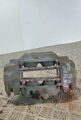 Mitsubishi Pajero Front brake caliper 