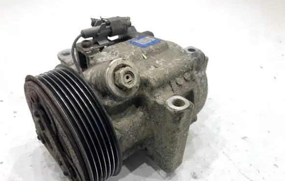 Toyota Aygo AB10 Air conditioning (A/C) compressor (pump) 883100H010F