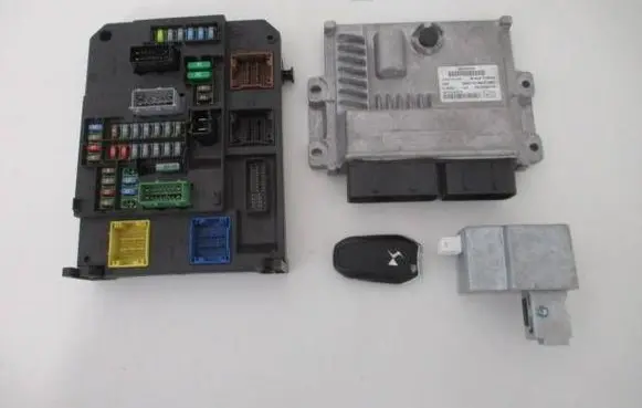 DS Automobiles 4 Engine ECU kit and lock set 9809447980