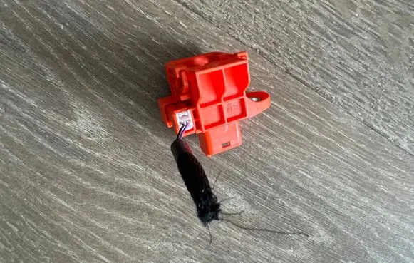 Toyota bZ4X Fuse module 5214
