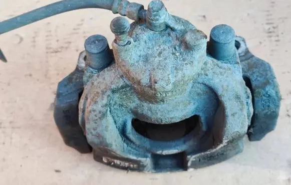 Ford Mondeo MK V Front brake caliper DG9C-2B294-BA