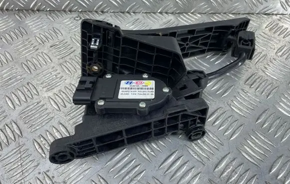 KIA Sportage Accelerator throttle pedal ICL0213A2S900