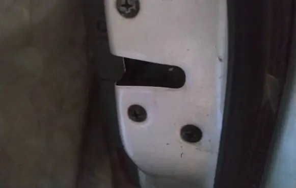 Hyundai Santa Fe Front door lock