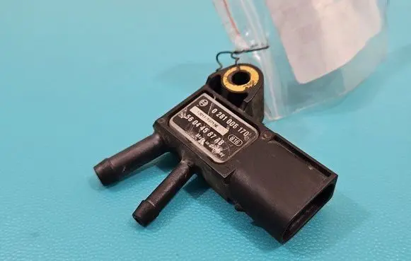 Jeep Grand Cherokee Exhaust gas pressure sensor 0281006170 IMPRK1506985